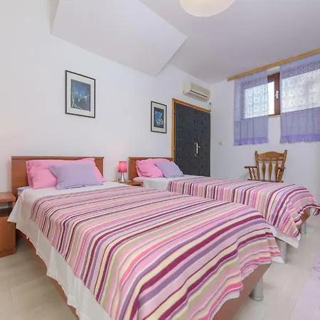 In Okrug Gornji 6132 Apartmán